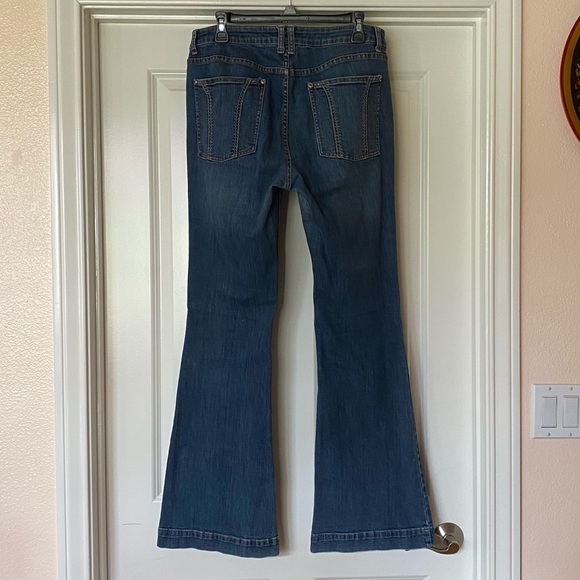 Vintage-Style Cache Bootcut Jeans - Picture 5 of 10